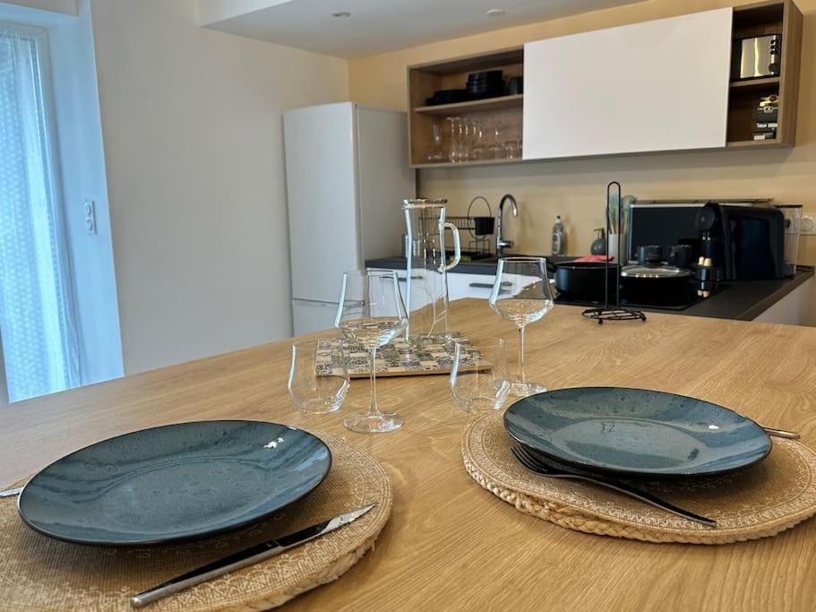 Appartement Moderne Avec Jardin Et Parking Vannes Exterior foto
